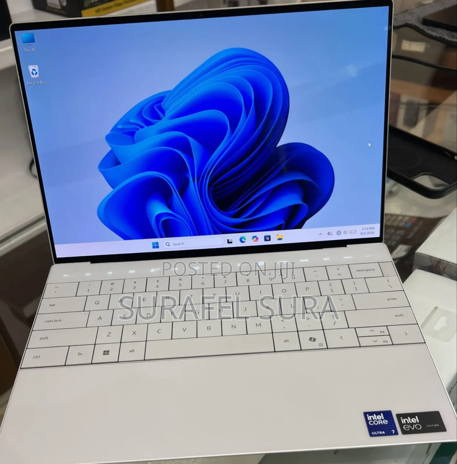 New Laptop Dell XPS 13 16GB Intel Core Ultra 7 SSD 512GB