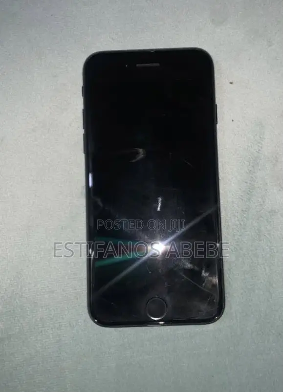Apple iPhone 7 32 GB Black