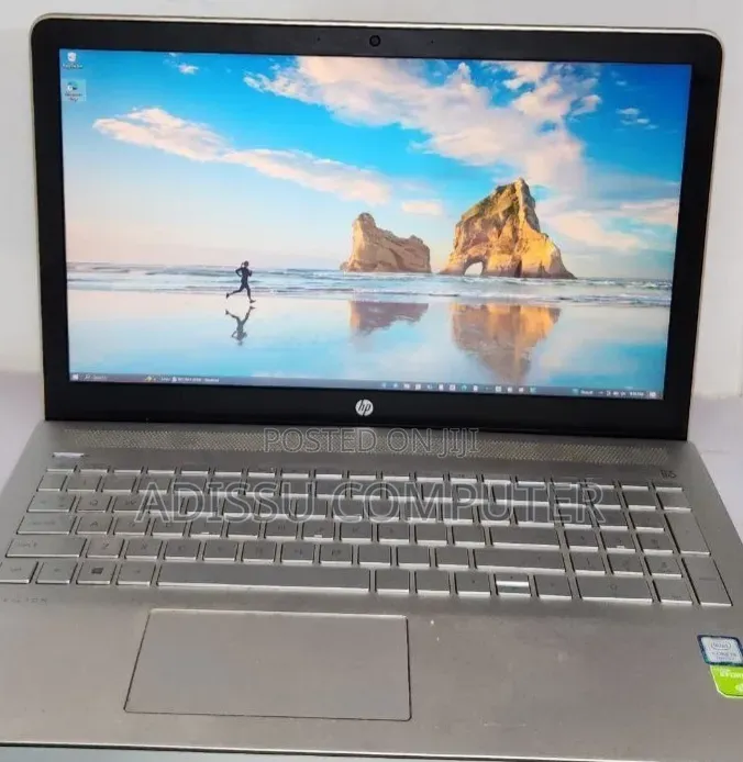 New Laptop HP Pavilion 15 8GB Intel Core i5 SSD 1T