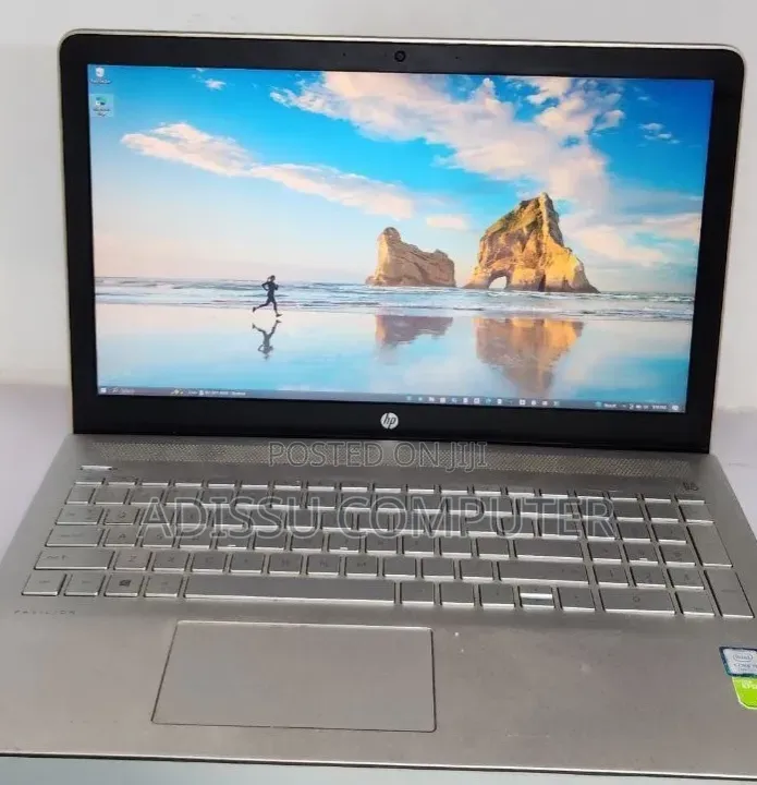 New Laptop HP Pavilion 15 8GB Intel Core i5 SSD 1T