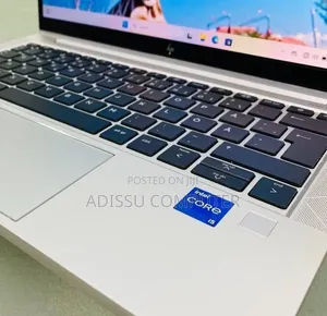 New Laptop HP EliteBook 830 G8 16GB Intel Core i5 SSD 512GB