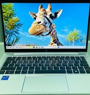 New Laptop HP EliteBook 830 G8 16GB Intel Core i5 SSD 512GB