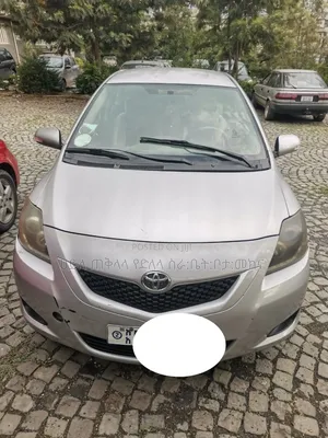 Toyota Yaris 2010 Purple