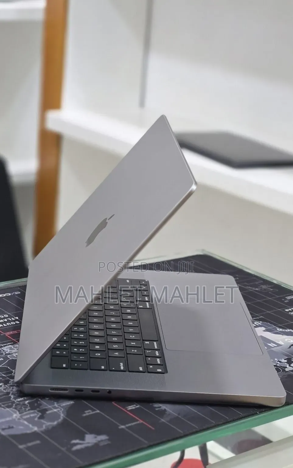 New Laptop Apple MacBook Pro 2023 M2 16GB Apple M2 SSD 512GB