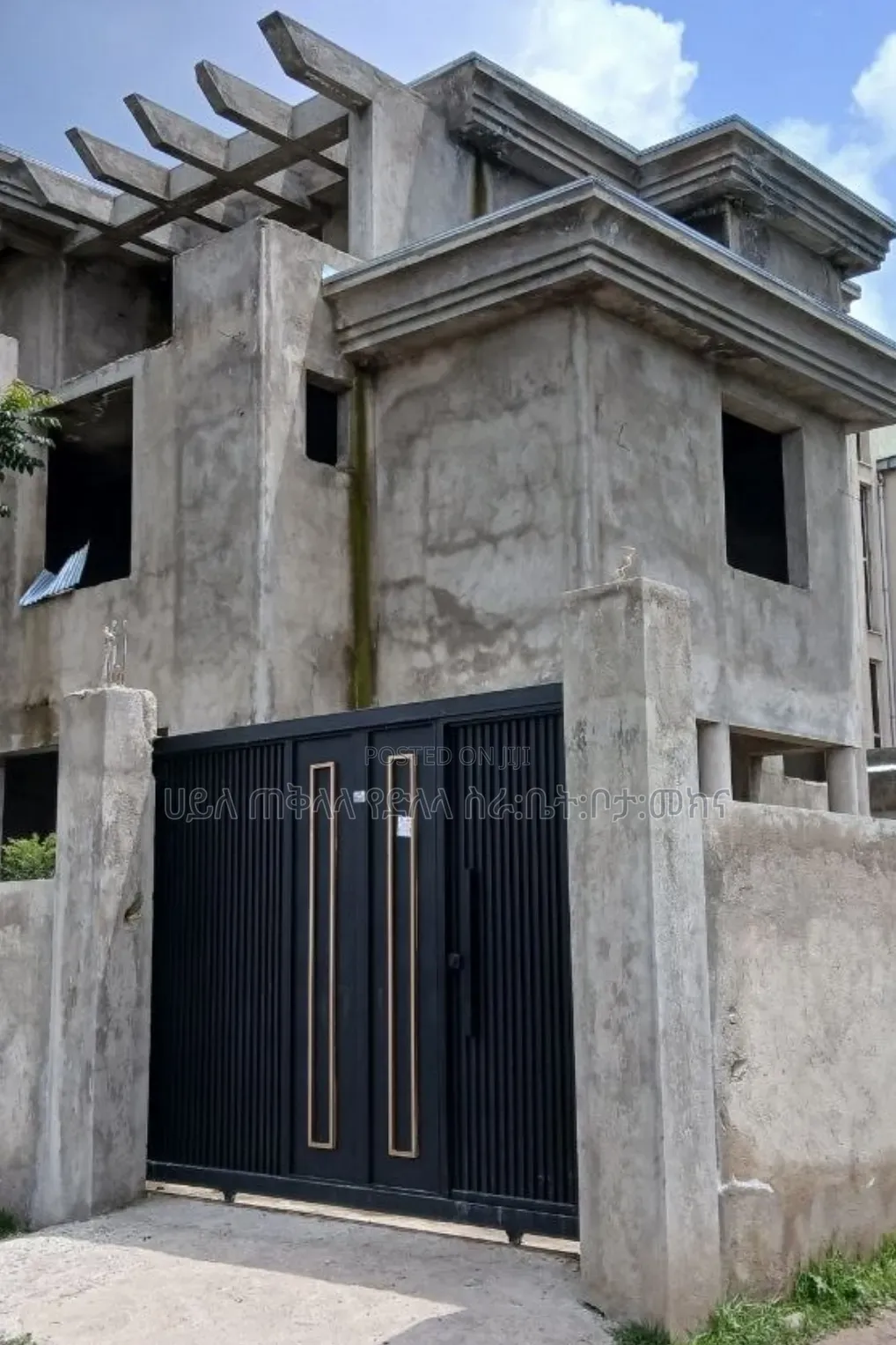 6bdrm Townhouse/Terrace in Legetafo Area Best, Oromia-Finfinne for sale