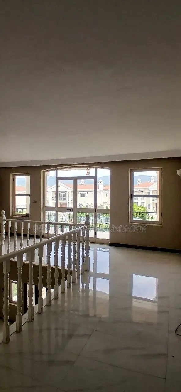 Furnished 6bdrm Townhouse/Terrace in Ccd Real State, Oromia-Finfinne