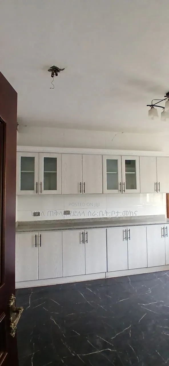 Furnished 6bdrm Townhouse/Terrace in Ccd Real State, Oromia-Finfinne