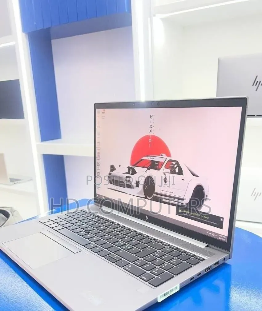 New Laptop HP ZBook Firefly G8 16GB Intel Core i7 SSD 512GB