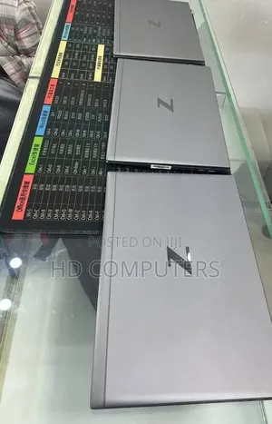 New Laptop HP ZBook Firefly G8 16GB Intel Core i7 SSD 512GB