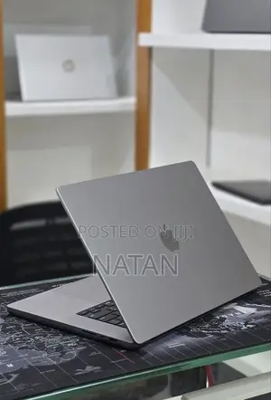 New Laptop Apple MacBook Pro 2023 M2 Pro 16GB Apple M2 SSD 512GB
