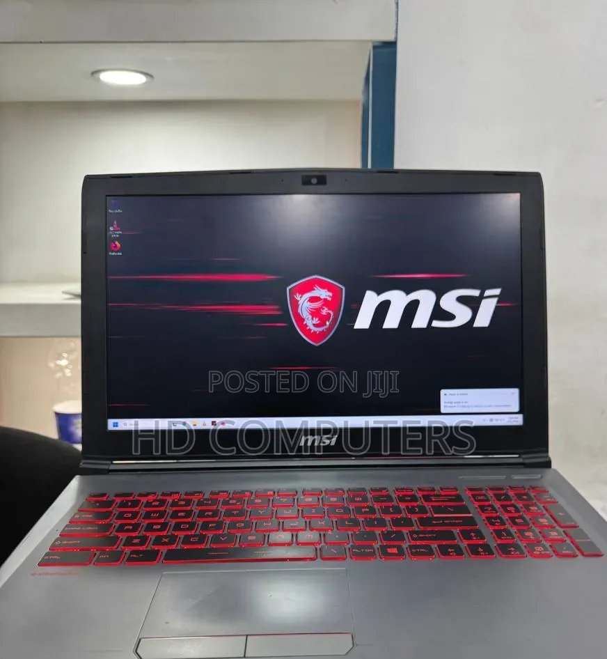Laptop MSI CR430 8GB Intel Core i5 SSD 256GB