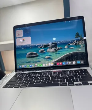 New Laptop Apple MacBook 2020 16GB Apple M1 SSD 1T
