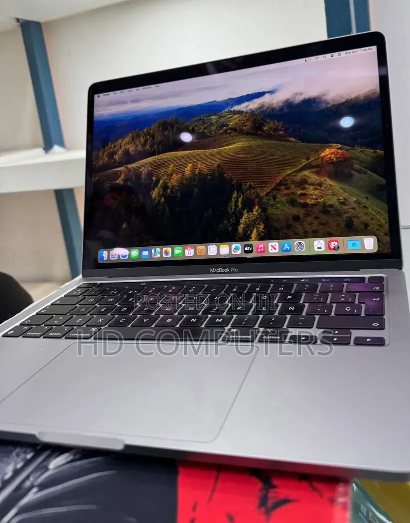 New Laptop Apple MacBook Air 2020 M1 8GB Apple M1 SSD 256GB