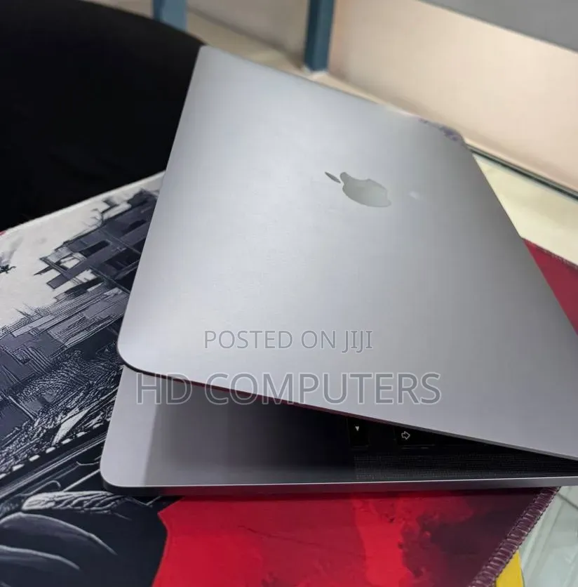 New Laptop Apple MacBook Air 2020 M1 8GB Apple M1 SSD 256GB