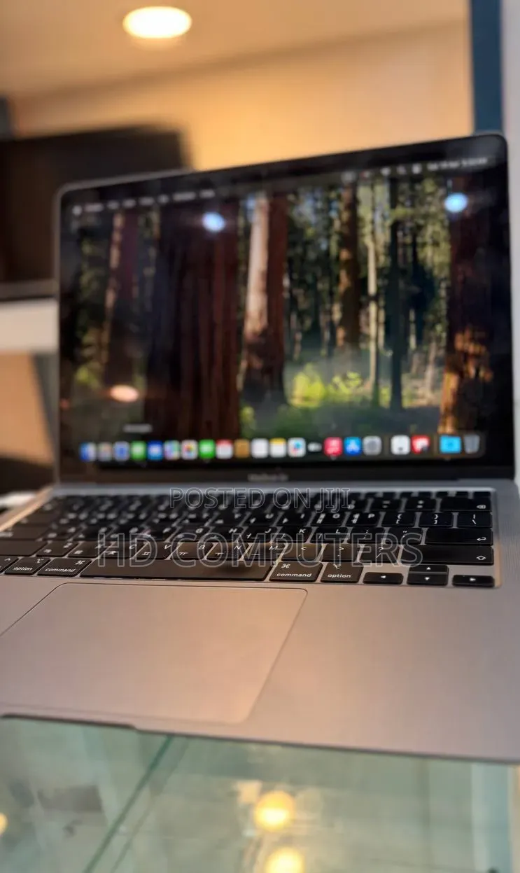 New Laptop Apple MacBook Air 2020 M1 8GB Apple M1 SSD 256GB
