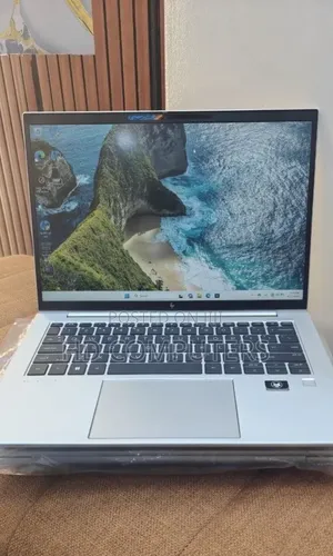 New Laptop HP EliteBook 845 G10 16GB AMD Ryzen 5 SSD 512GB