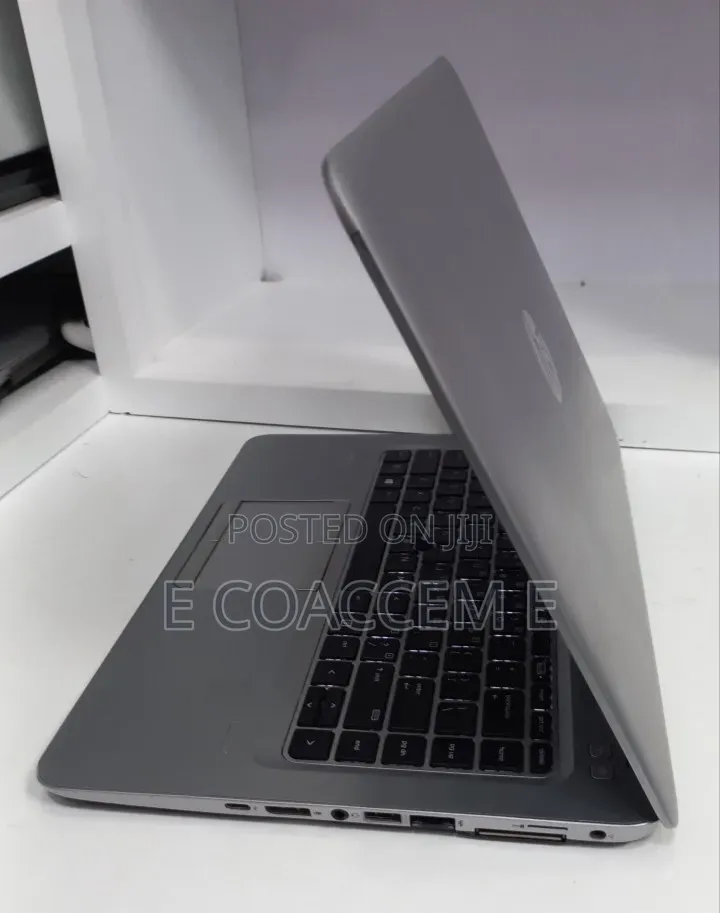 New Laptop HP 8GB Intel Core i5 SSD 256GB