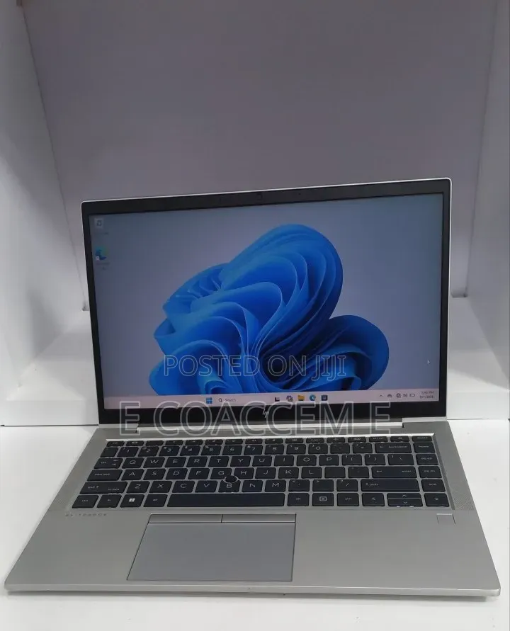 New Laptop HP 16GB AMD Ryzen 5 SSD 512GB