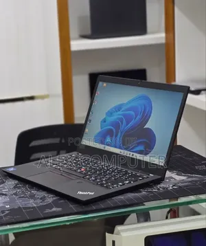 New Laptop Lenovo ThinkPad T14 G2 16GB Intel Core i7 SSD 512GB