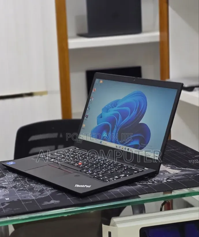 New Laptop Lenovo ThinkPad T14 G2 16GB Intel Core i7 SSD 512GB