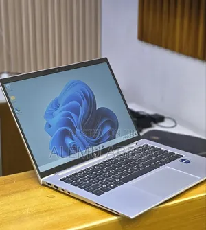 New Laptop HP EliteBook 840 G10 16GB Intel Core i7 SSD 512GB