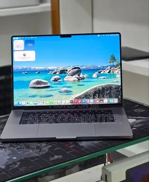 New Laptop Apple MacBook Pro 2023 M2 16GB Apple M2 SSD 512GB