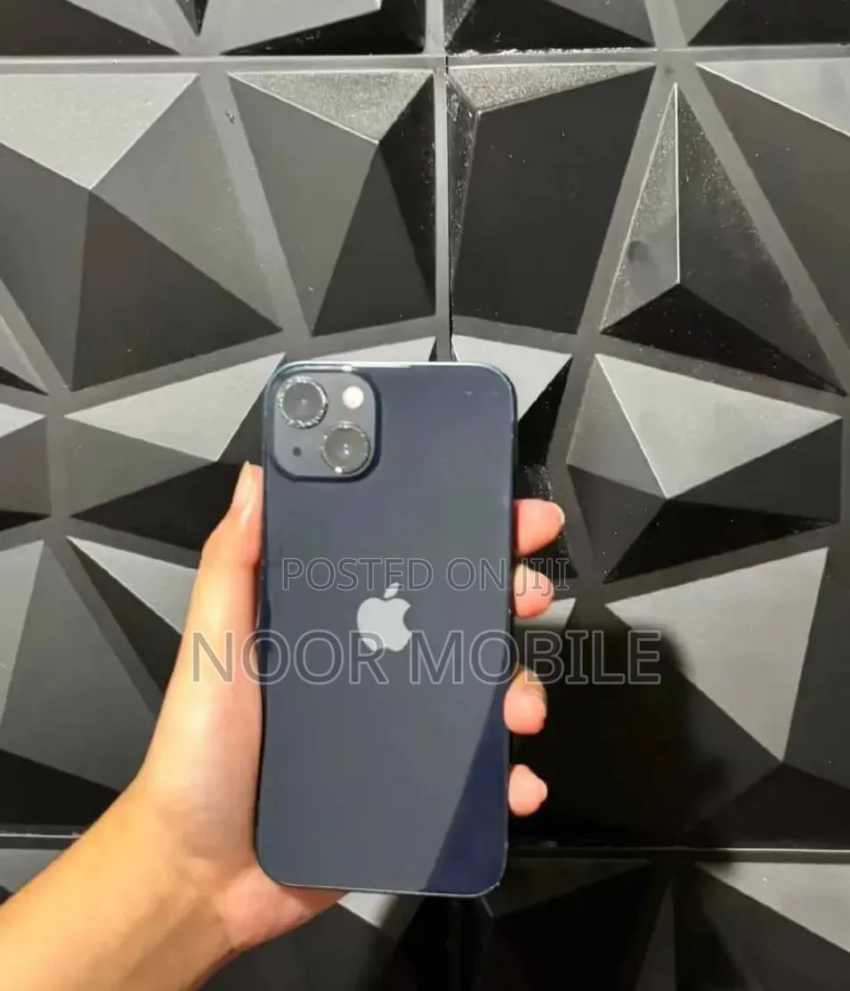 New Apple iPhone 13 256 GB Black