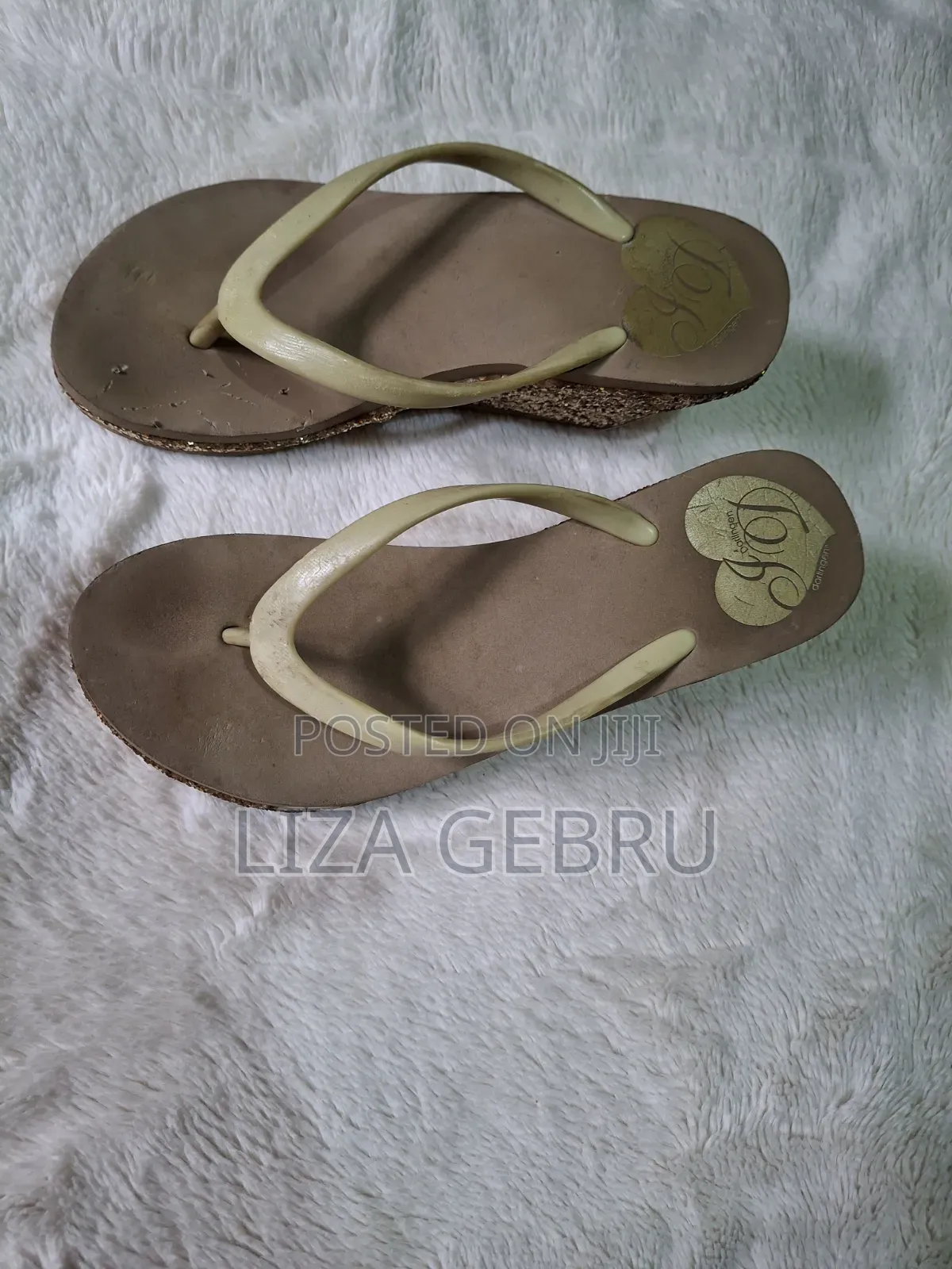 Used in a Good Condition Shoes. Size 35