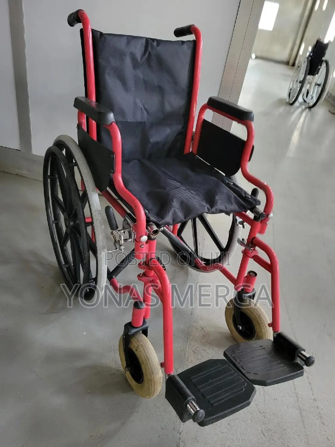 European Wheelchair節舟movement Over Flat Surfaces, Ensuring Patient