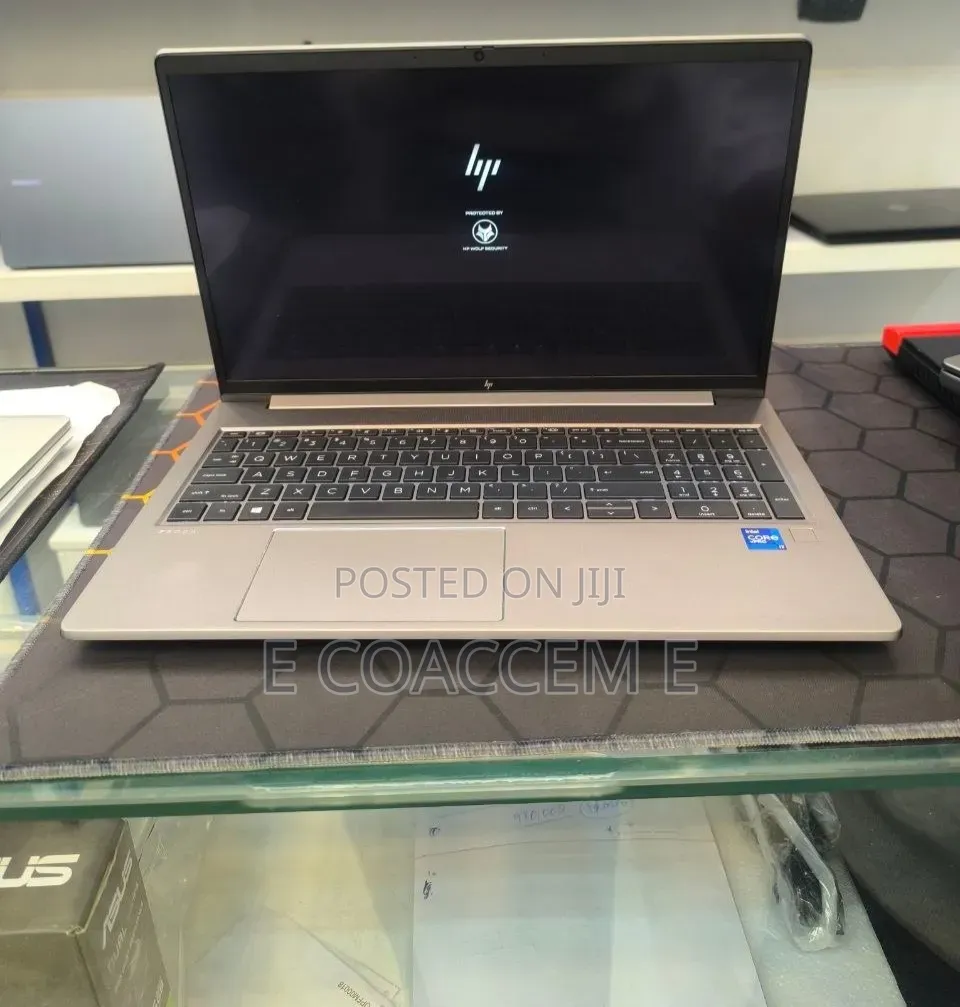 New Laptop HP 16GB Intel Core i7 SSD 512GB