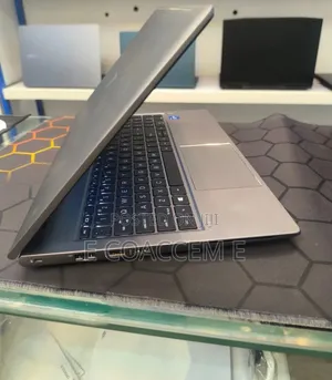 New Laptop HP 16GB Intel Core i7 SSD 512GB