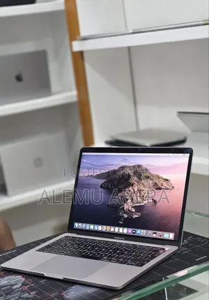 New Laptop Apple MacBook Pro 2019 16GB Intel Core i7 SSD 512GB