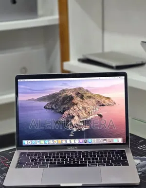 New Laptop Apple MacBook Pro 2019 16GB Intel Core i7 SSD 512GB