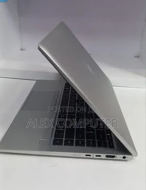 New Laptop HP EliteBook 845 G8 16GB AMD Ryzen 5 SSD 512GB