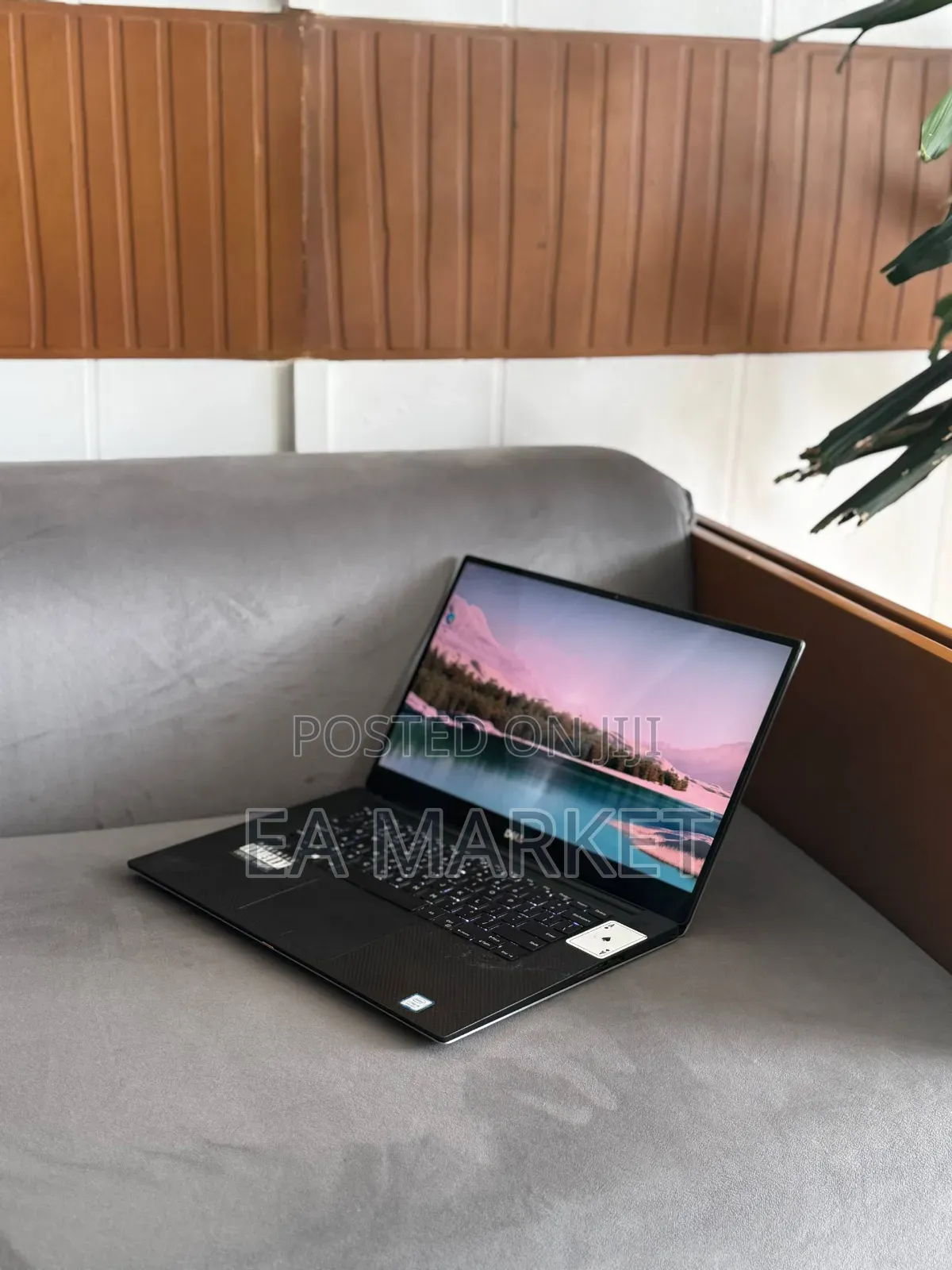 Laptop Dell XPS 15 16GB Intel Core i5 SSHD (Hybrid) 1T