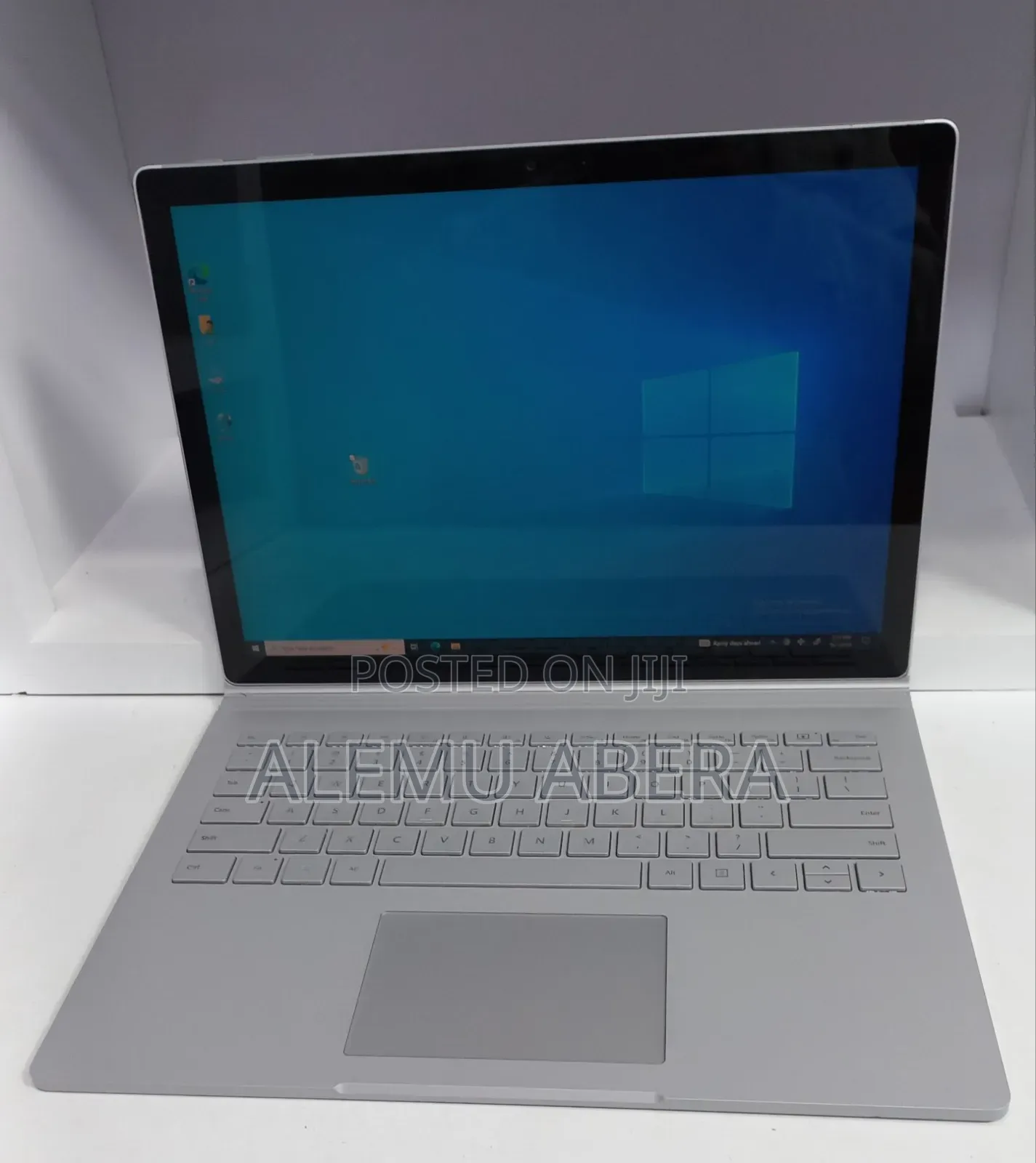 New Laptop Microsoft Surface Book 2 16GB Intel Core i7 SSD 512GB