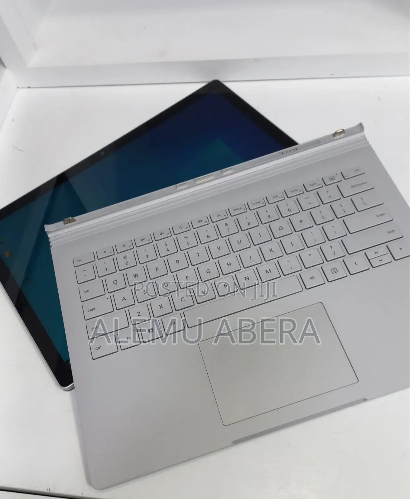 New Laptop Microsoft Surface Book 2 16GB Intel Core i7 SSD 512GB