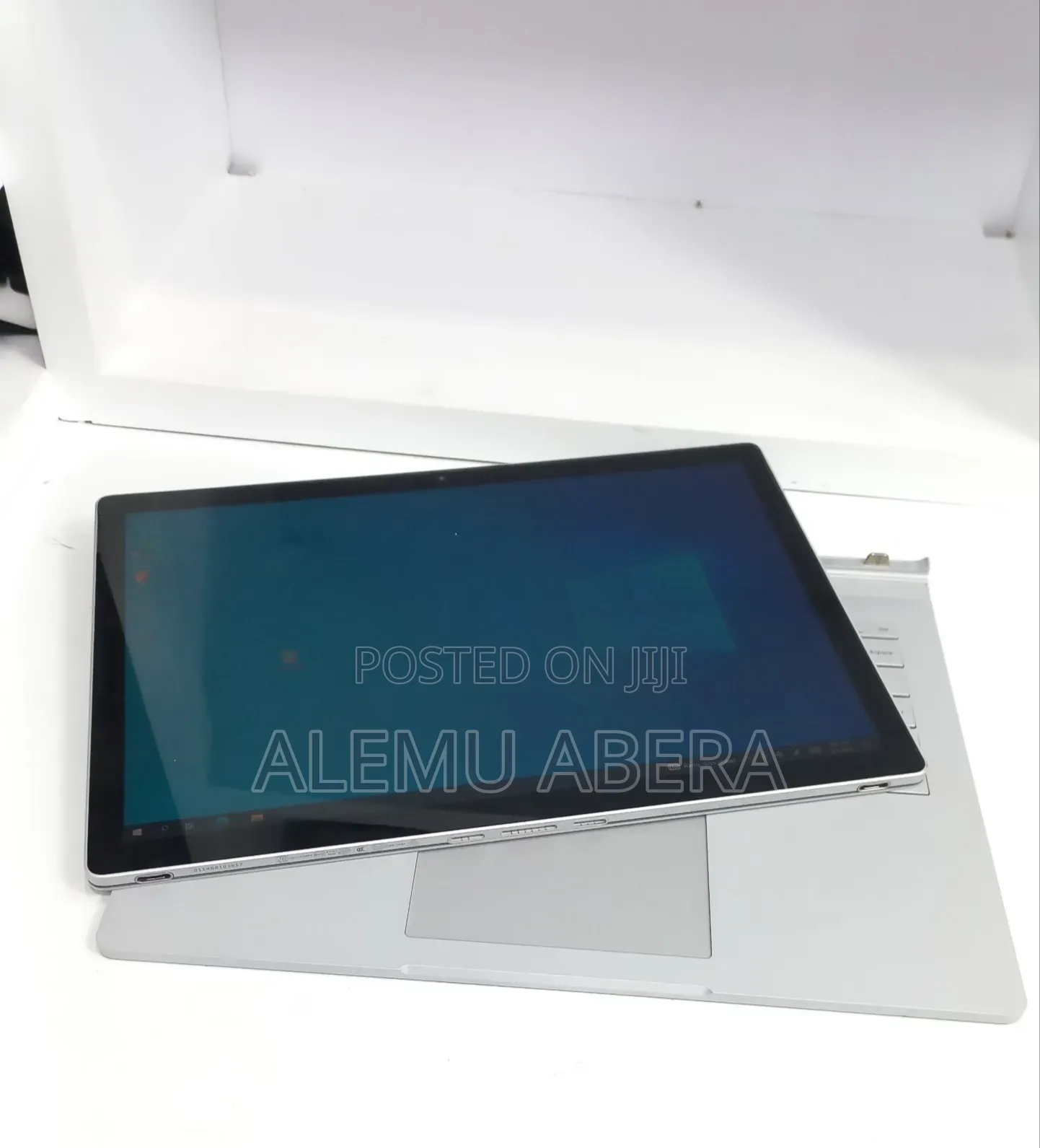 New Laptop Microsoft Surface Book 2 16GB Intel Core i7 SSD 512GB