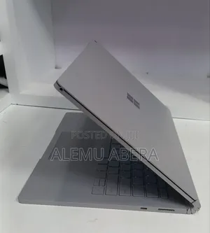 New Laptop Microsoft Surface Book 2 16GB Intel Core i7 SSD 512GB