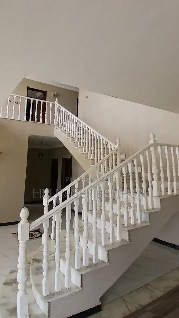 Furnished 3bdrm House in Bole for sale