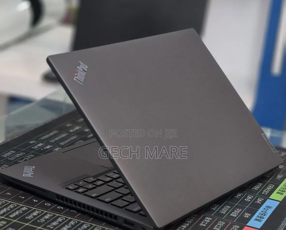 New Laptop Lenovo ThinkPad T14 16GB Intel Core i7 SSD 512GB