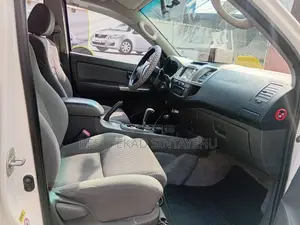Toyota Hilux 3.0 D-4D 4x4 2013 White