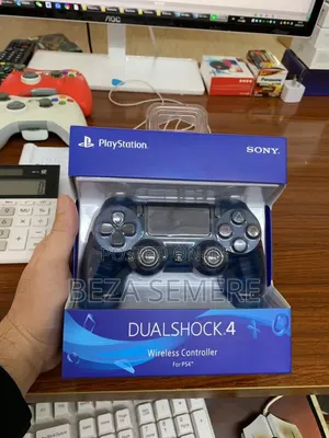 PS4-BAT-08PS4 DualShock Controller (Upgraded)