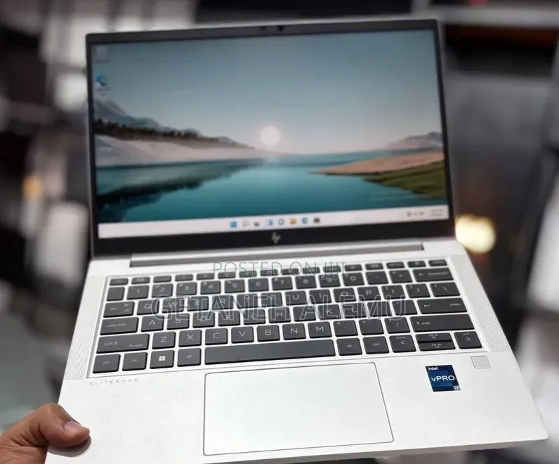 New Laptop HP EliteBook 630 G10 16GB Intel Core i7 SSD 512GB