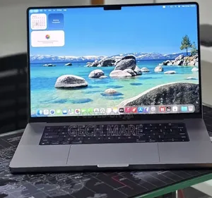 New Laptop Apple MacBook Pro 2022 M2 16GB Apple M2 SSD 512GB