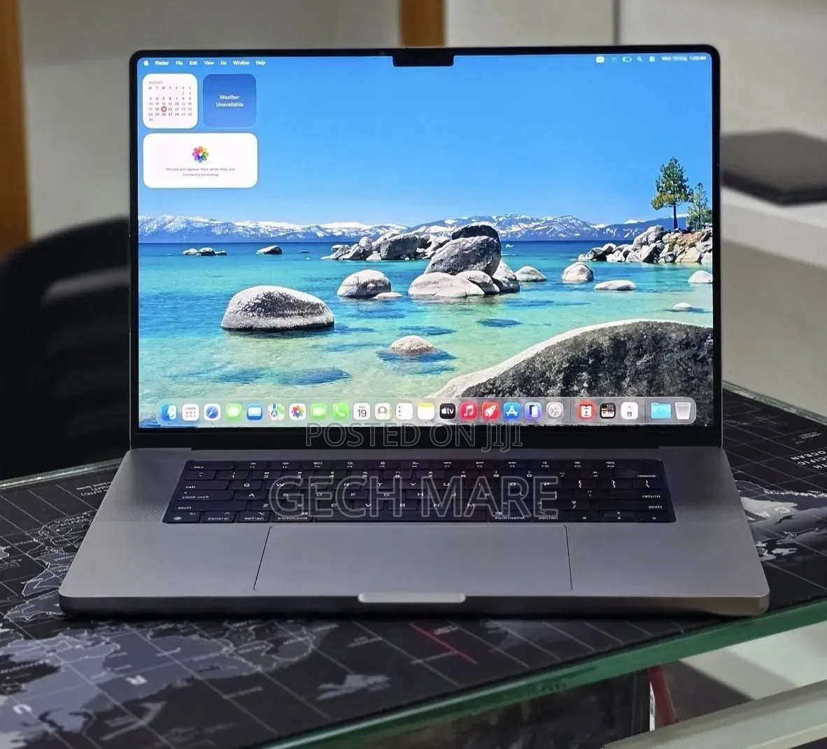 New Laptop Apple MacBook Pro 2022 M2 16GB Apple M2 SSD 512GB