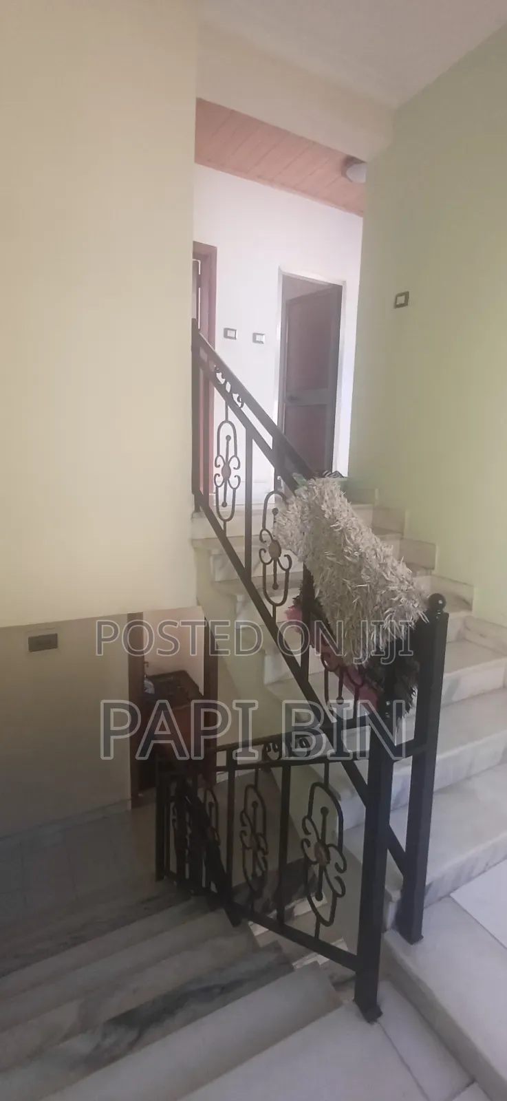 5bdrm House in Bole for sale