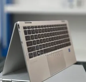 New Laptop HP EliteBook 1040 G8 16GB Intel Core i7 SSD 512GB