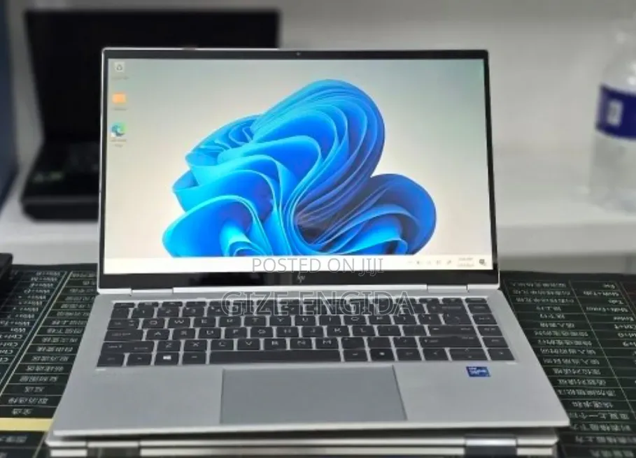 New Laptop HP EliteBook 1040 G8 16GB Intel Core i7 SSD 512GB