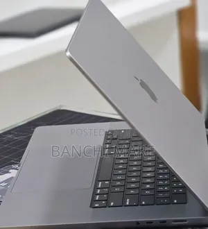 New Laptop Apple MacBook Pro 2023 M2 16GB Apple M2 SSD 512GB